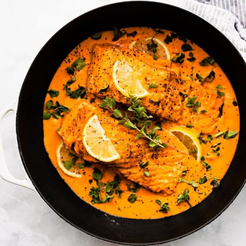 Baked Salmon With Roasted Red Pepper Sauce