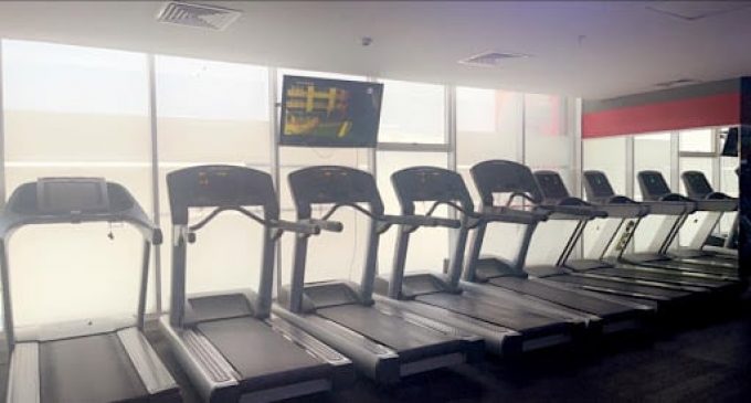 Nashwan Gym Nadd Al Hamar-treadmills