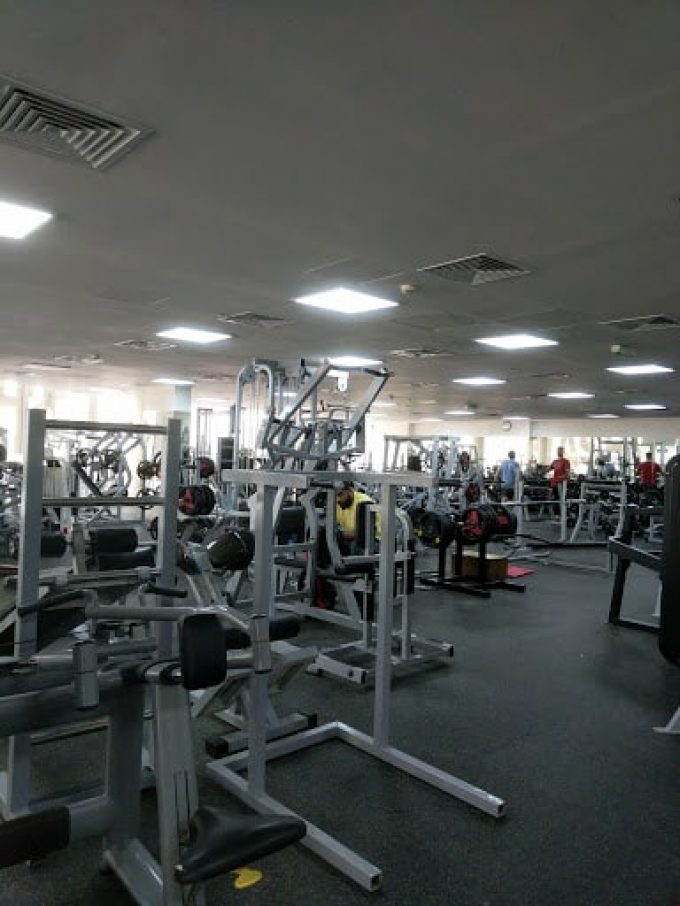 Nashwan Gym - Nadd Al Hamar Strength area